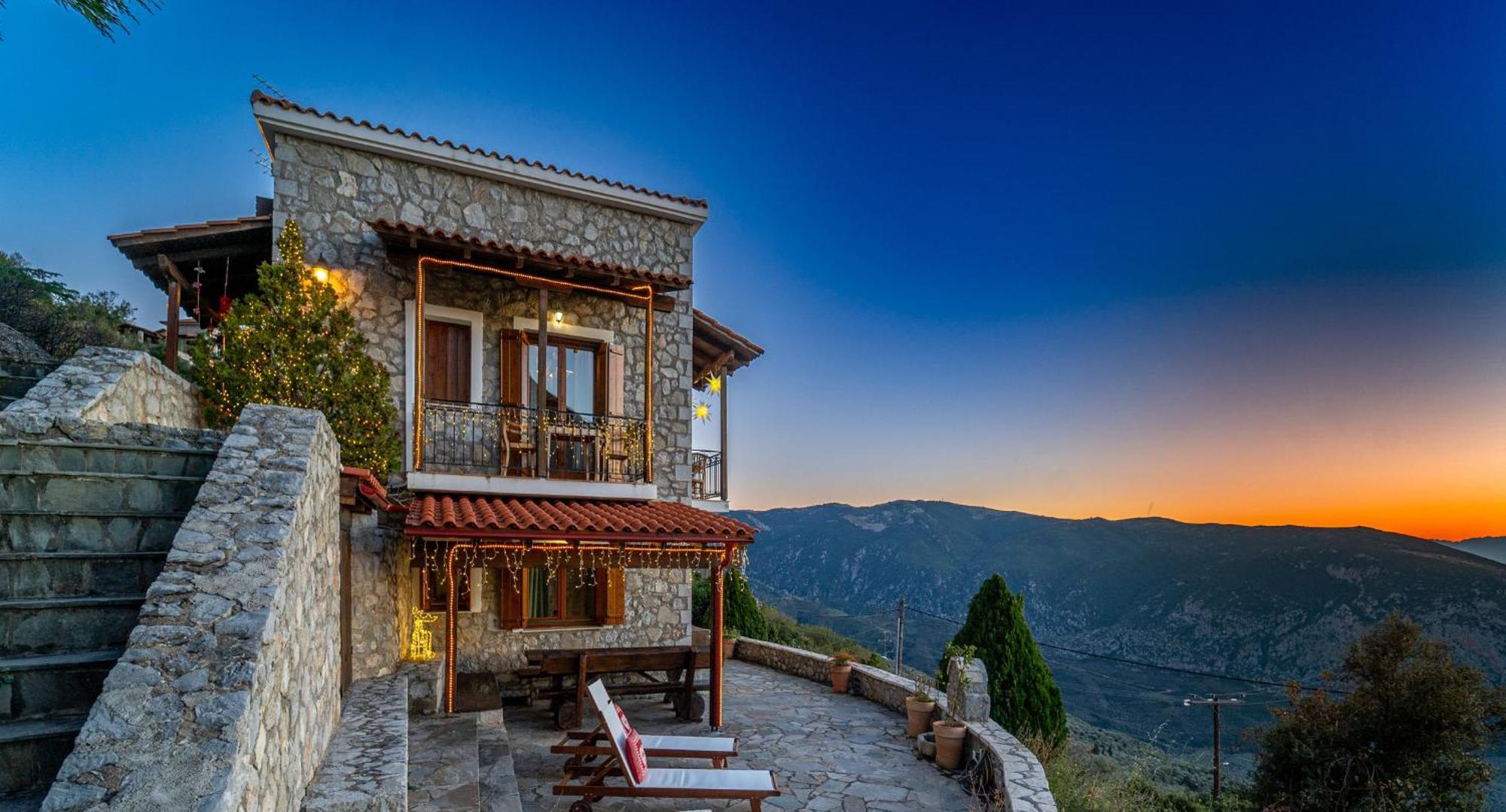 Rock Dandy Deluxe Chalet In Arachova - Delphi, Sauna, Prv Parking, Amazing View Exterior foto