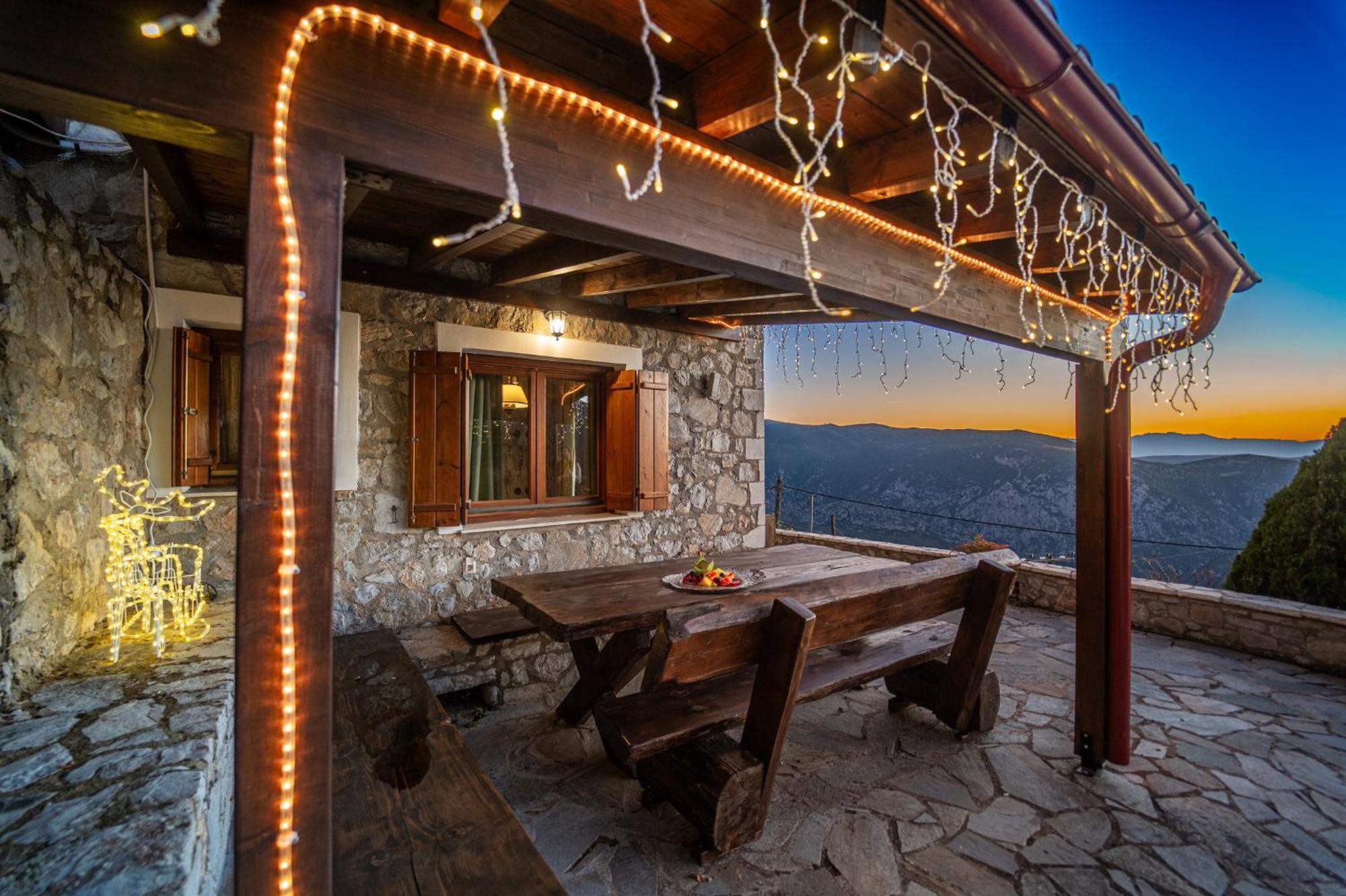 Rock Dandy Deluxe Chalet In Arachova - Delphi, Sauna, Prv Parking, Amazing View Exterior foto