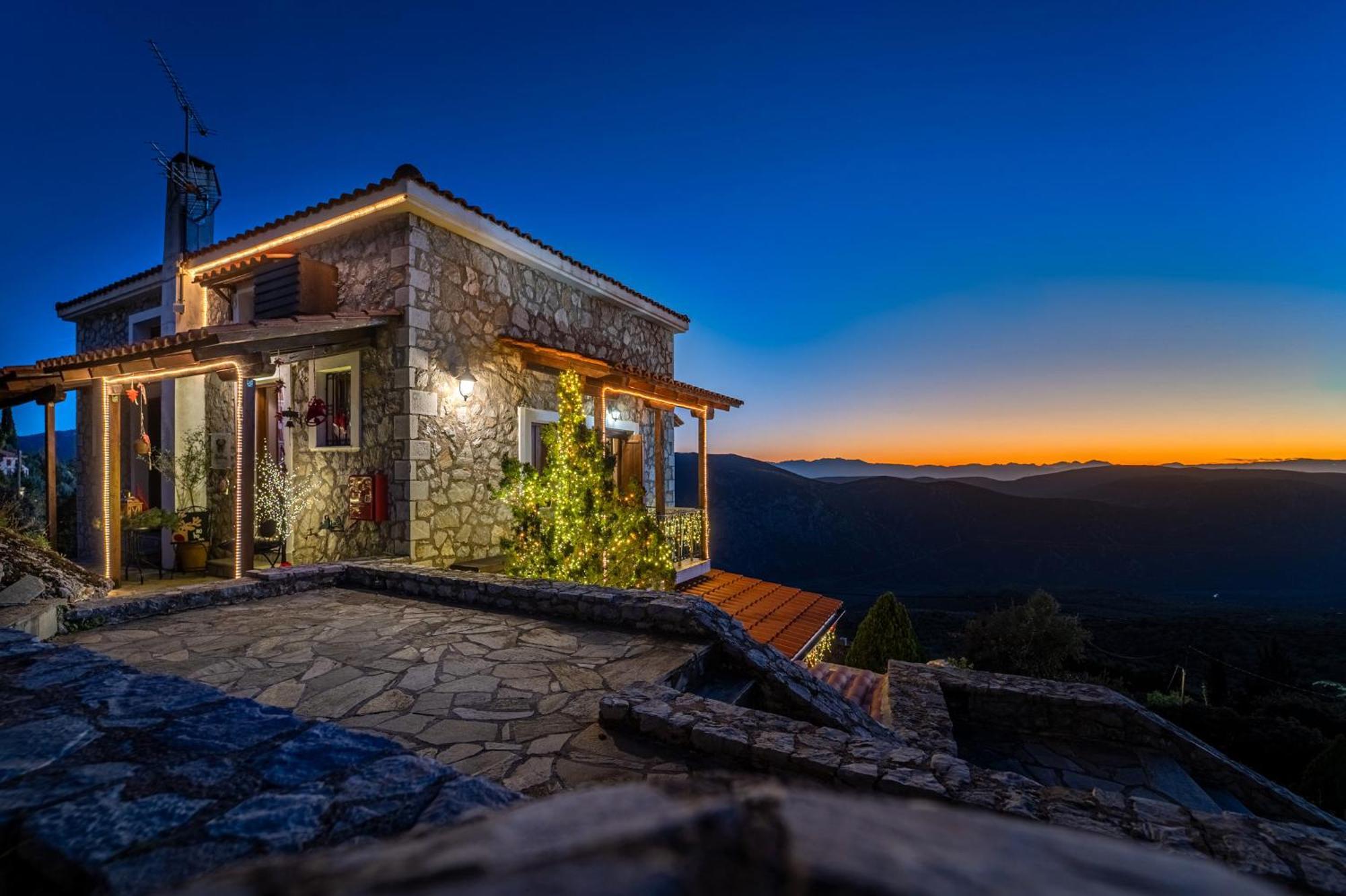 Rock Dandy Deluxe Chalet In Arachova - Delphi, Sauna, Prv Parking, Amazing View Exterior foto