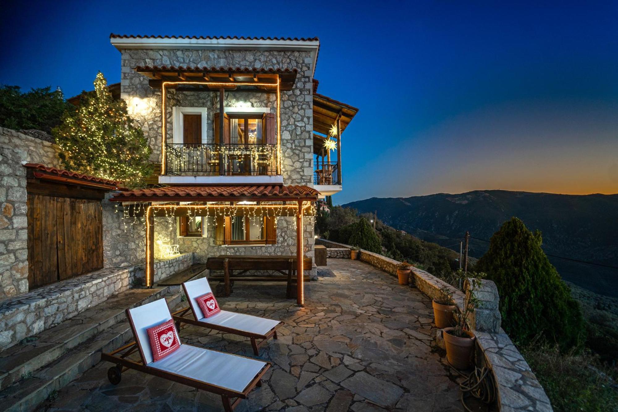 Rock Dandy Deluxe Chalet In Arachova - Delphi, Sauna, Prv Parking, Amazing View Exterior foto